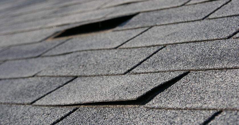 Few Common Reasons For Damage Of Your Commercial Roof