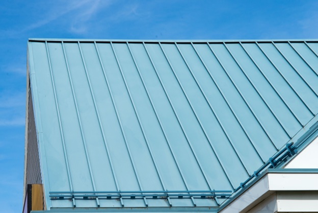 Metal Roof vs Shingles: What’s the Difference?