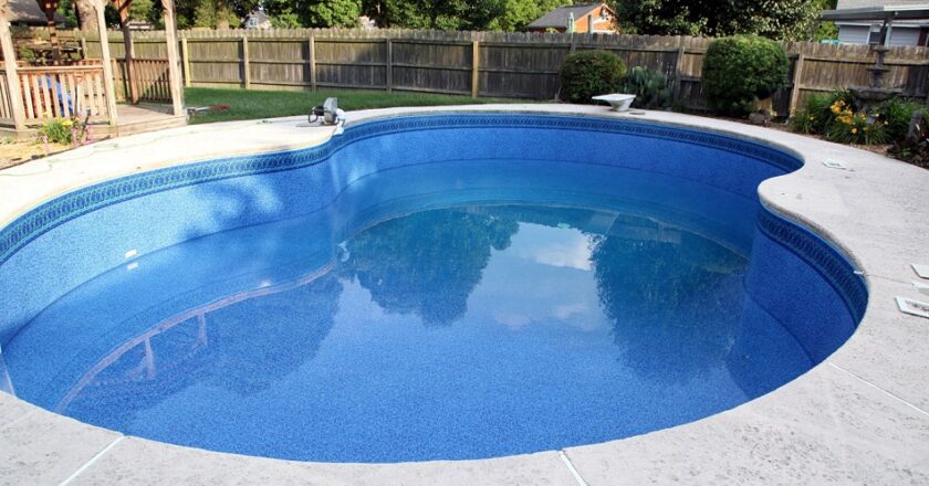 Tips For Maintaining Pool Liners